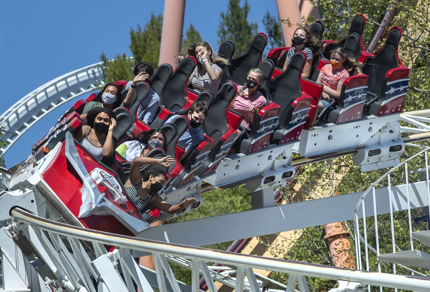 How Much Is A Day Pass At Six Flags Six Flags Ticket Prices 